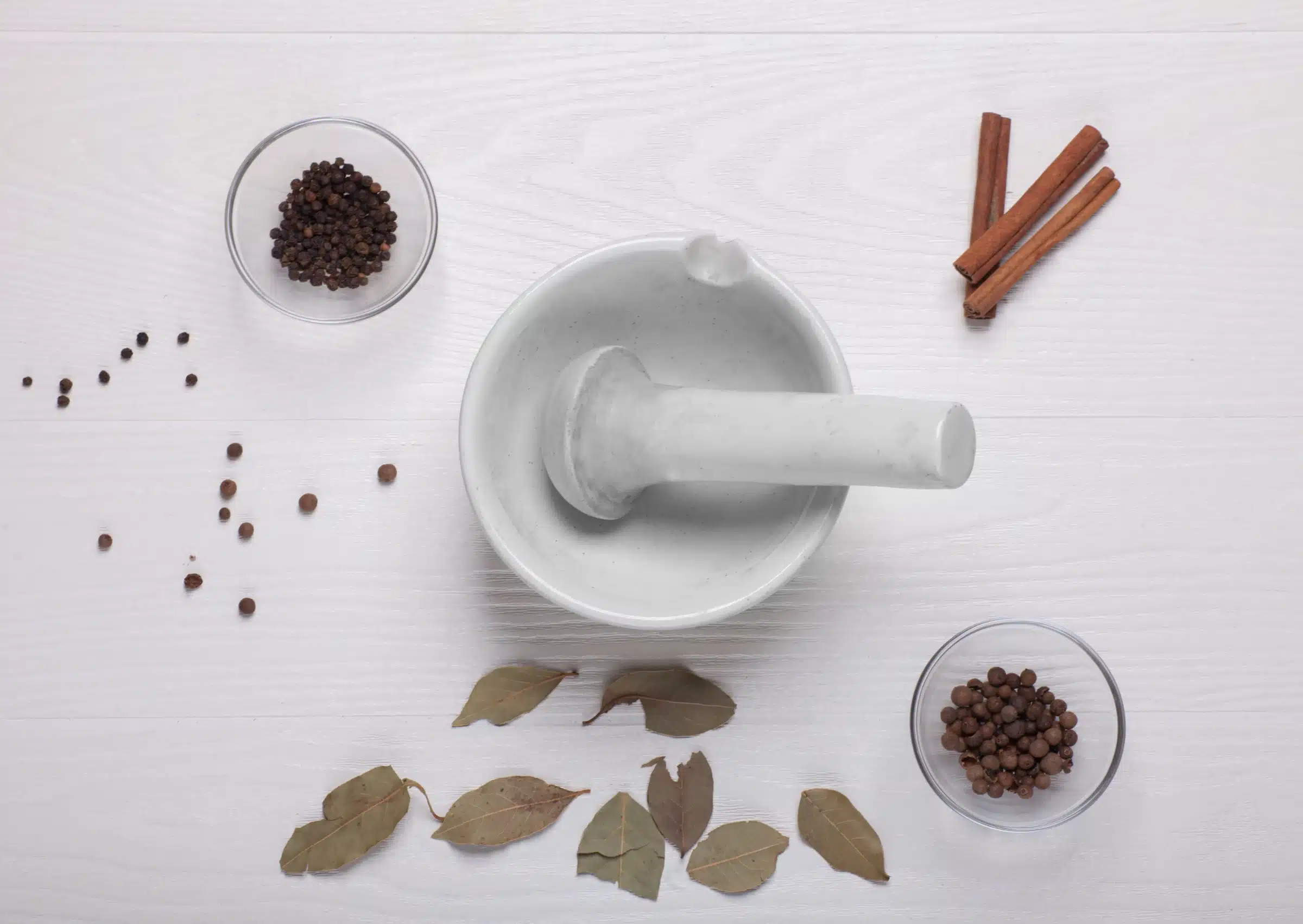 Méthode pour moudre des grains de cafés sans moulin